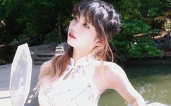 宝贝腿张大点就可以吃到扇贝了